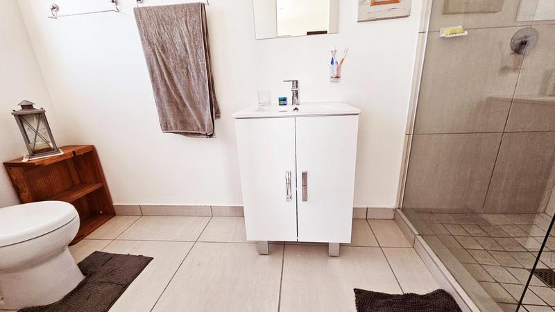 4 Bedroom Property for Sale in Dwarskersbos Western Cape